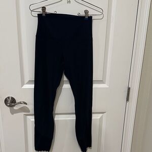 Lululemon Align Scalloped Hem-High Rise Pant 25” Black size 6